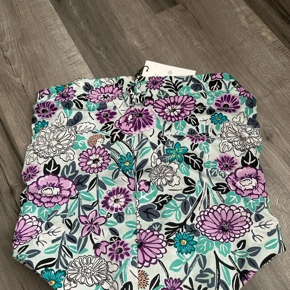 Ditty Bag- Vera Bradley- Penelope Garden - Picture 1 of 4